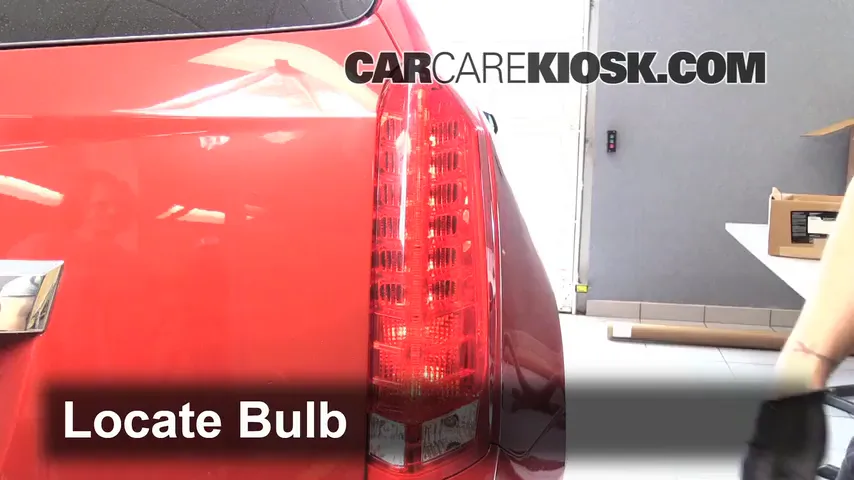 2011 Cadillac SRX 3.0L V6 Lights Tail Light (replace bulb)